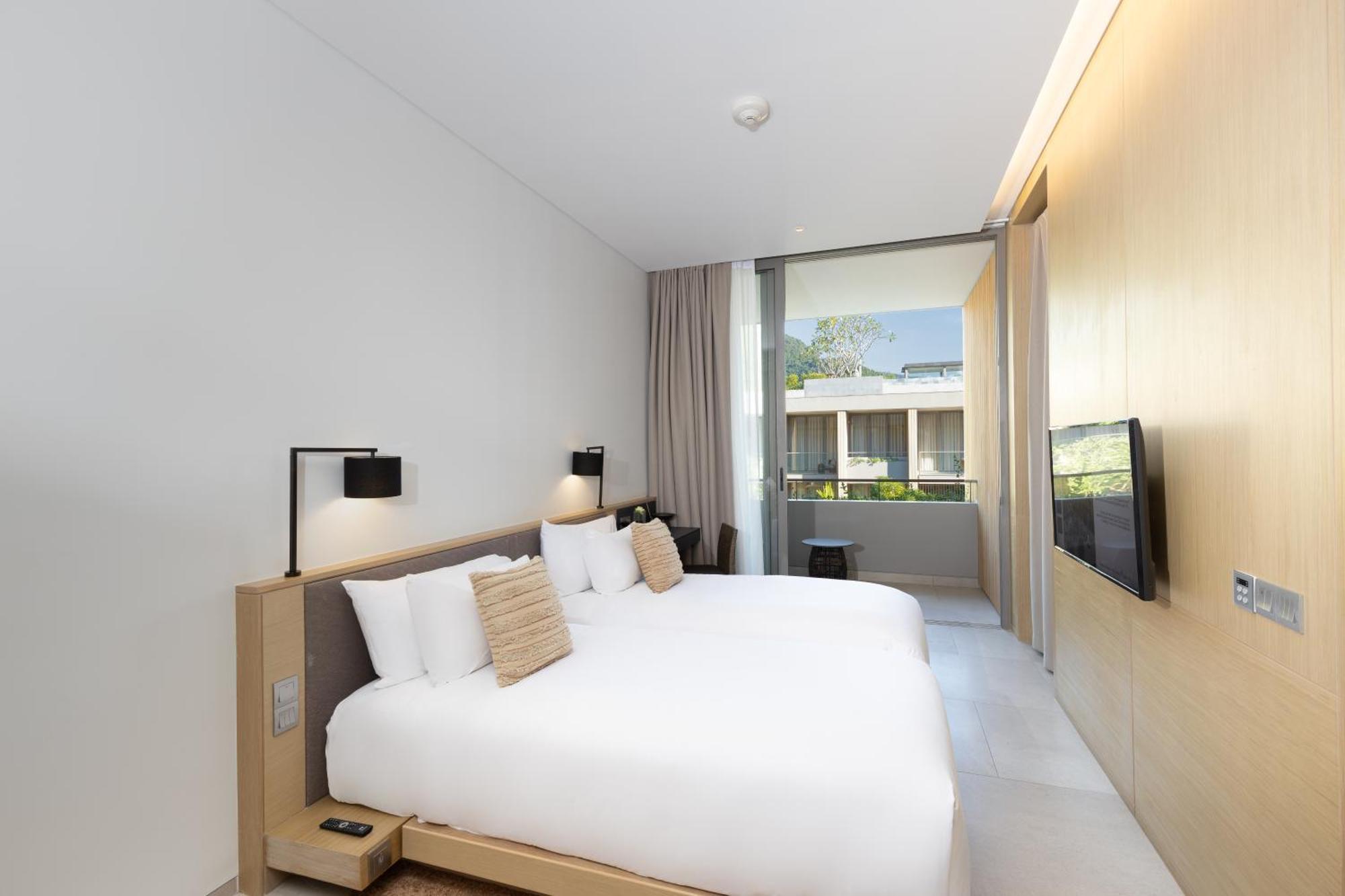 Twinpalms MontAzure Hotel Phuket Kültér fotó